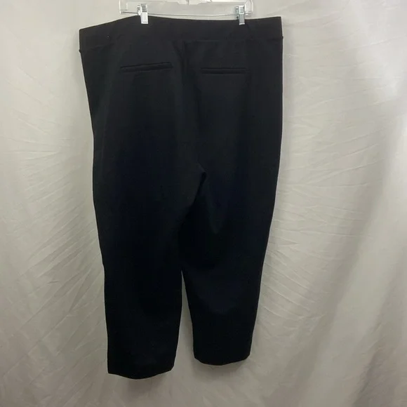 Torrid Plus Size Pants Size 4X, 4R, 4 26 Black NWT Women’s - Picture 10 of 12